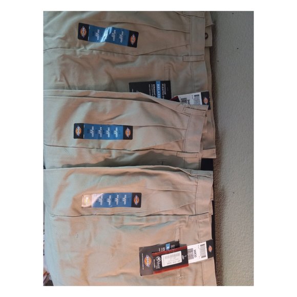 3 Pairs Dickies Men's Pleated Front Relaxed Fit - Picture 3 of 3